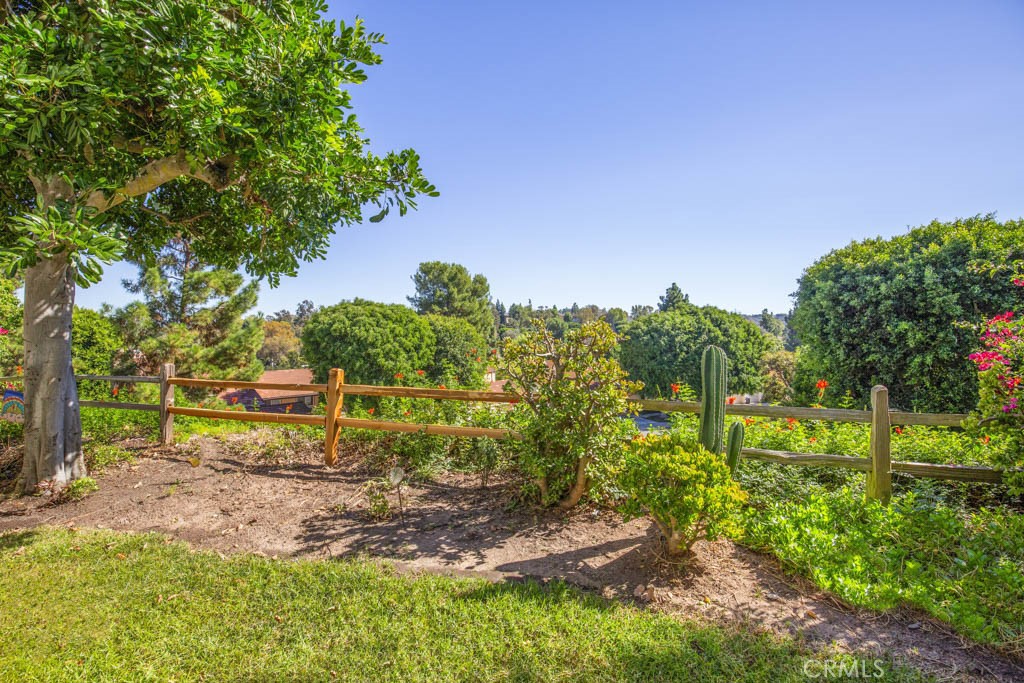 MLS #OC25242808 image #7