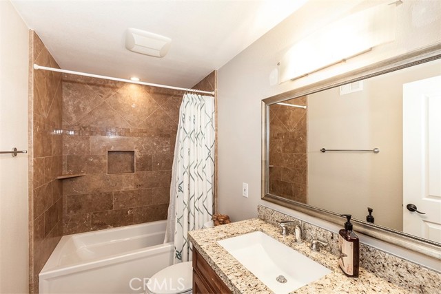 MLS #OC25242818 image #16