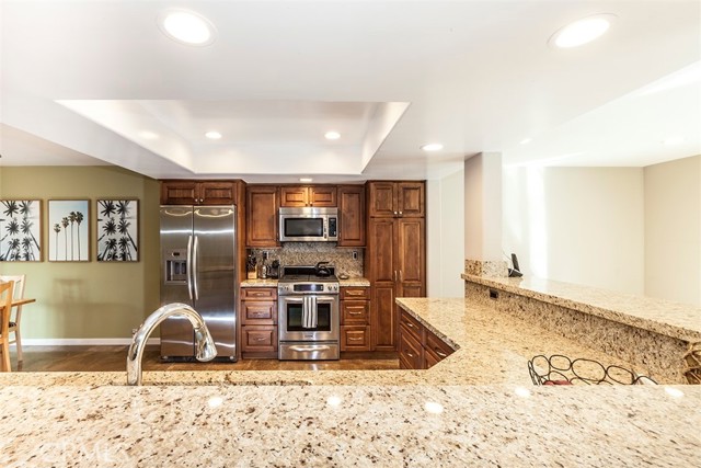 MLS #OC25242818 image #6