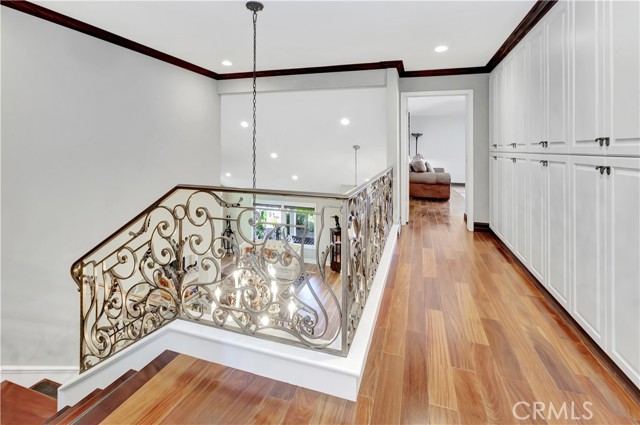 MLS #OC25242848 img 13