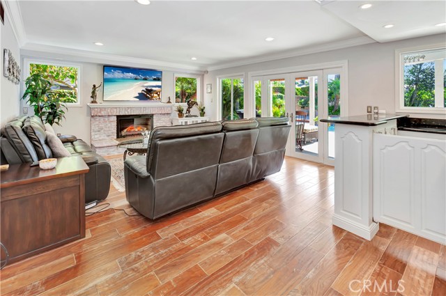 MLS #OC25242848 img 9