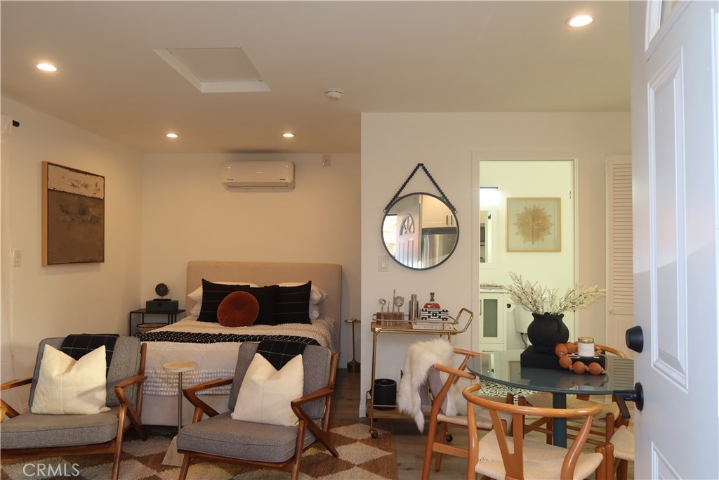 MLS #OC25242922 image #18