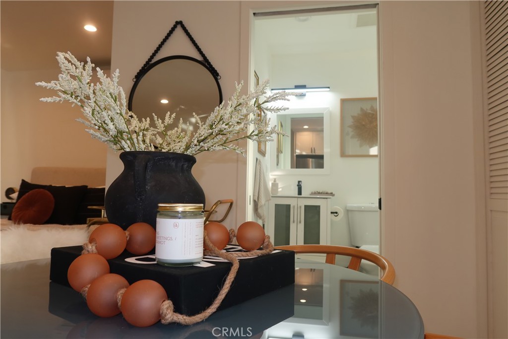 MLS #OC25242922 image #2