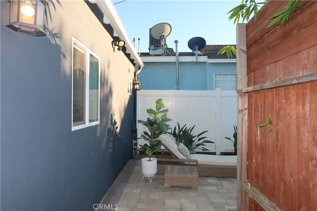 MLS #OC25242922 image #21