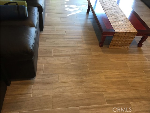 MLS #OC25242923 image #11