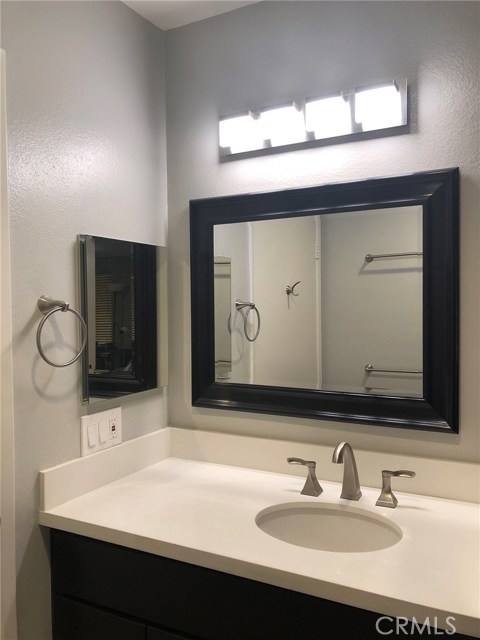 MLS #OC25242923 image #21