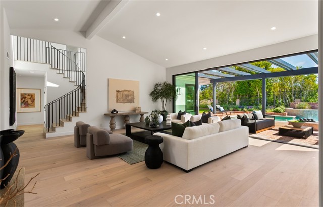 MLS #OC25242931 image #10