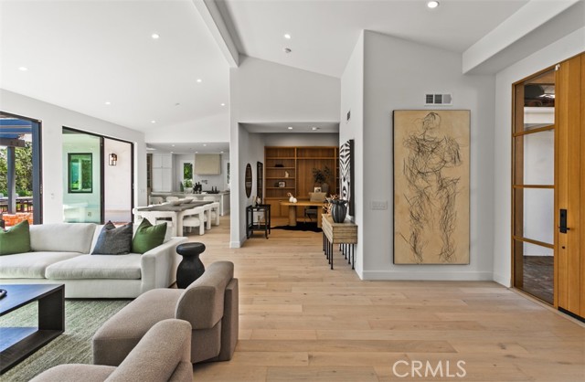 MLS #OC25242931 image #13