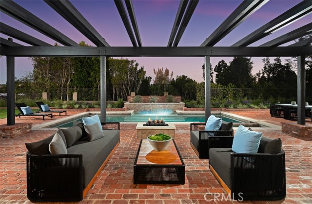 MLS #OC25242931 image #2