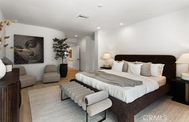 MLS #OC25242931 image #29