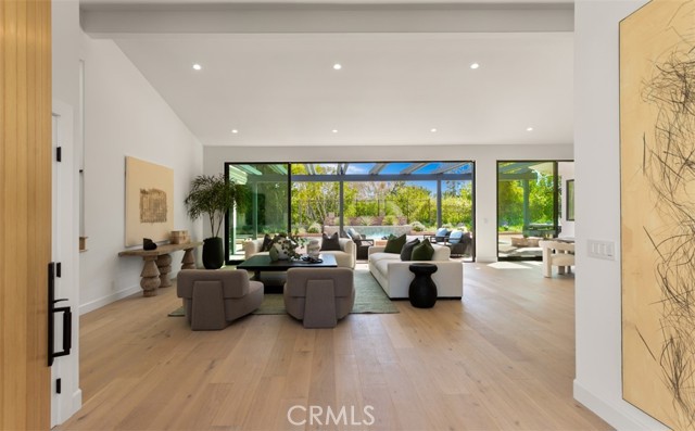 MLS #OC25242931 image #5