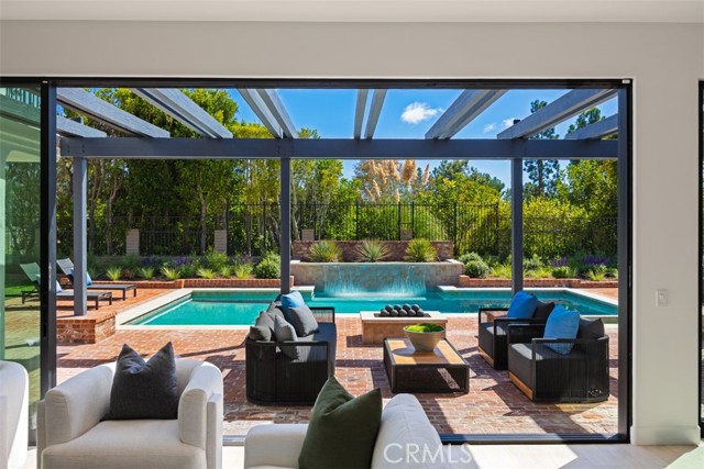 MLS #OC25242931 image #8