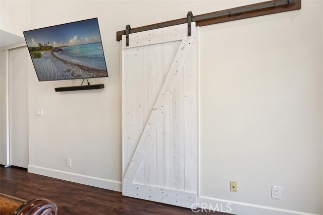 MLS #OC25242968 image #23