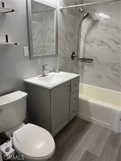 MLS #OC25242997 image #1