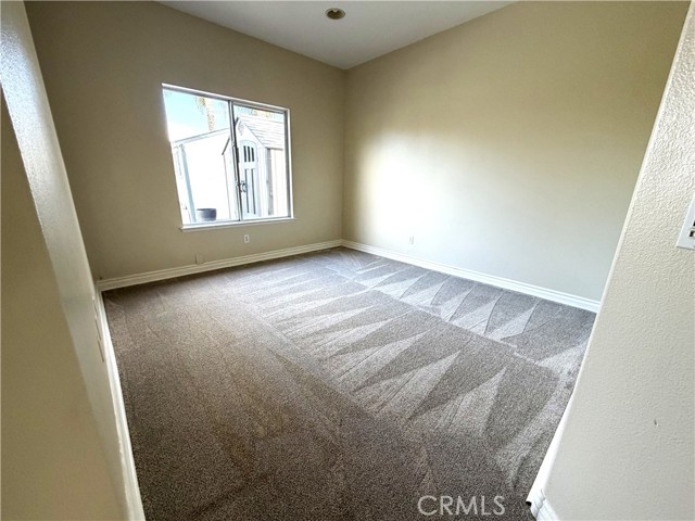 MLS #OC25243082 image #12