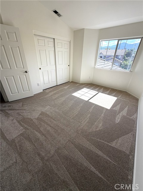 MLS #OC25243082 image #24