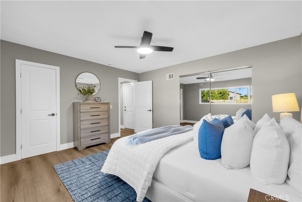 MLS #OC25243083 image #13