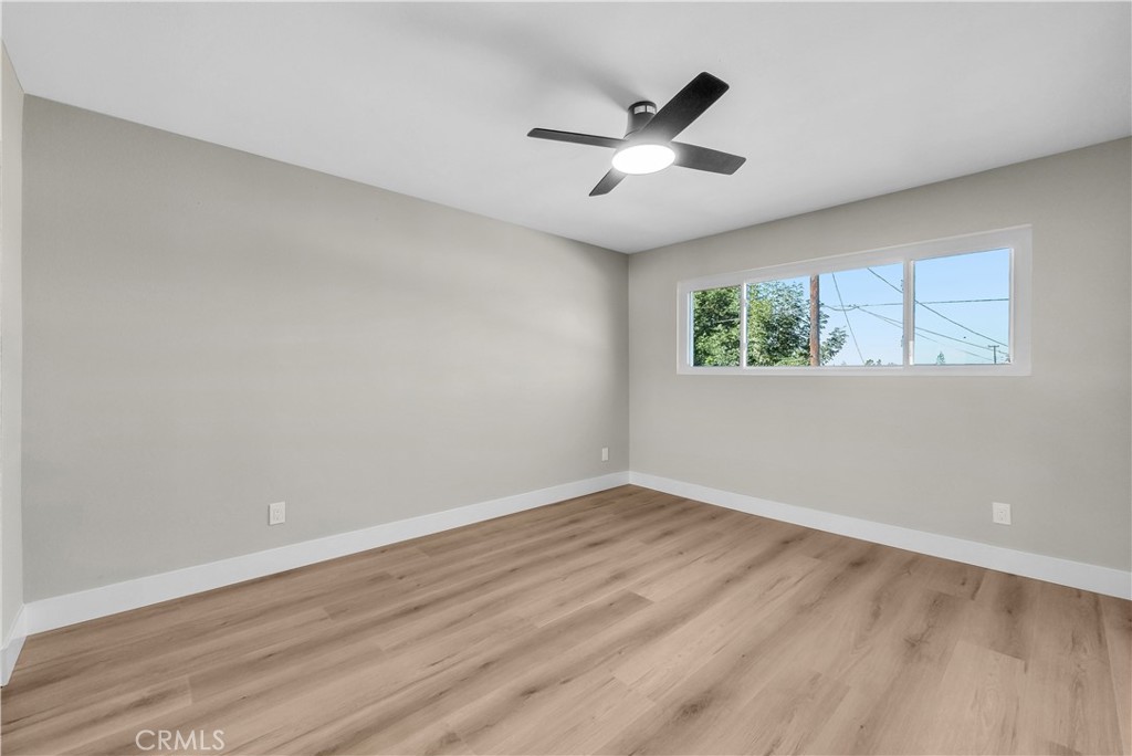 MLS #OC25243083 image #19