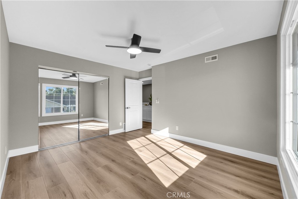 MLS #OC25243083 image #21