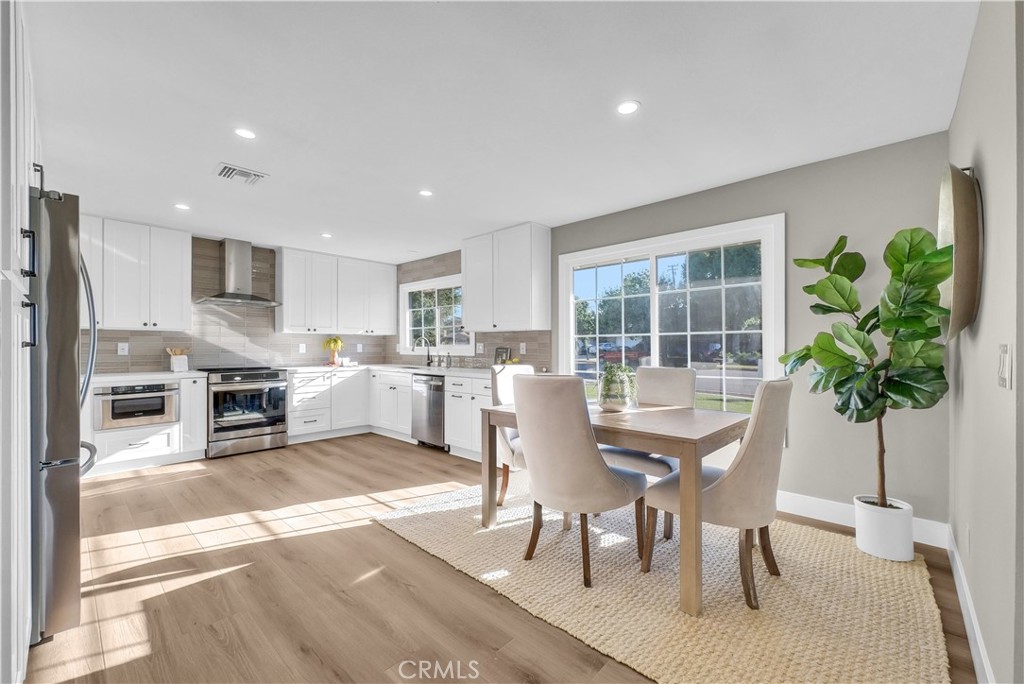 MLS #OC25243083 image #3