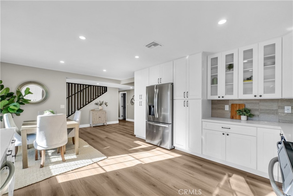 MLS #OC25243083 image #6