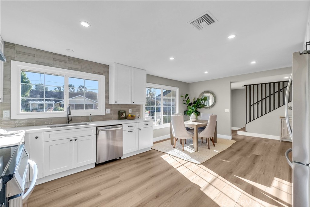 MLS #OC25243083 image #7