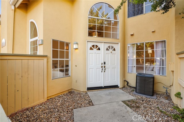 MLS #OC25243087 image #1