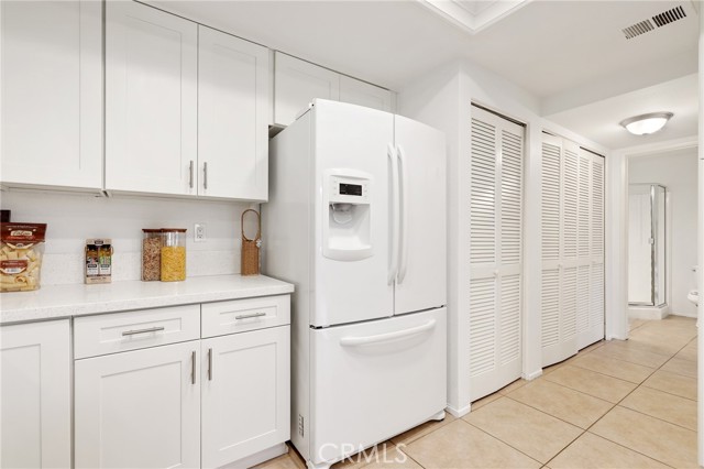 MLS #OC25243087 image #10