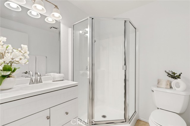 MLS #OC25243087 image #14