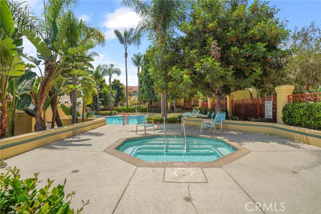 MLS #OC25243087 image #23