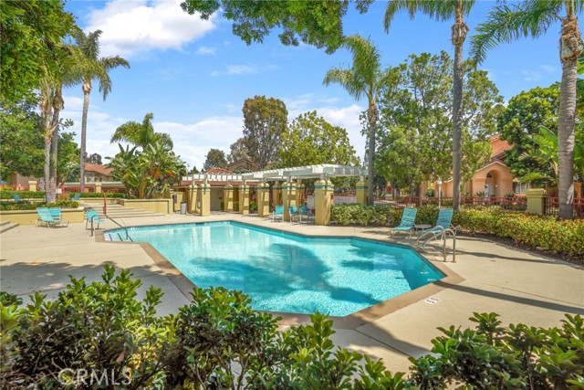 MLS #OC25243087 image #24