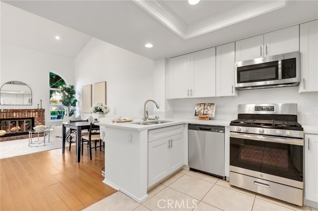 MLS #OC25243087 image #7