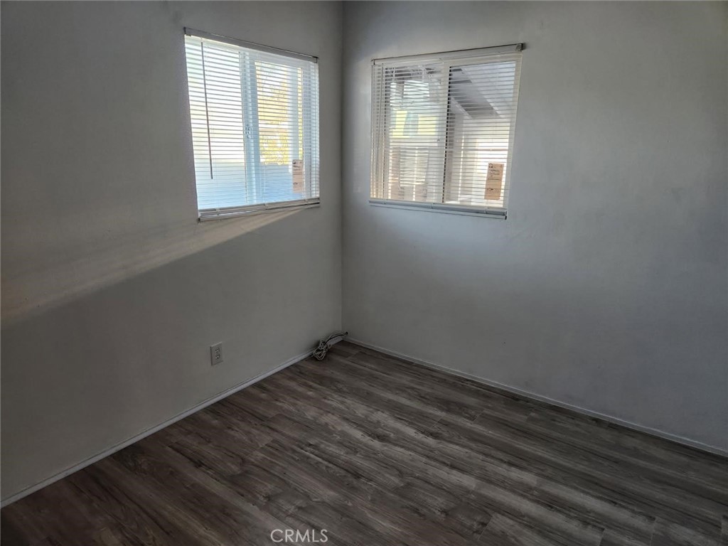 MLS #OC25243089 image #4