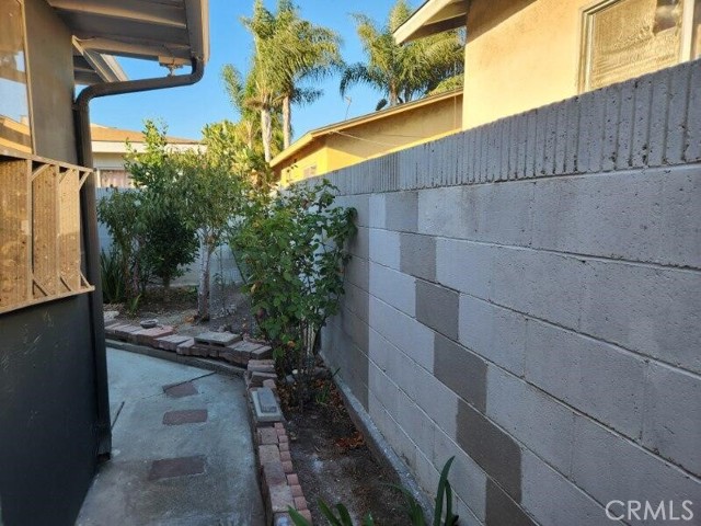 MLS #OC25243103 image #19