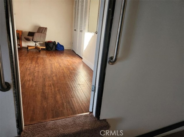 MLS #OC25243103 image #7