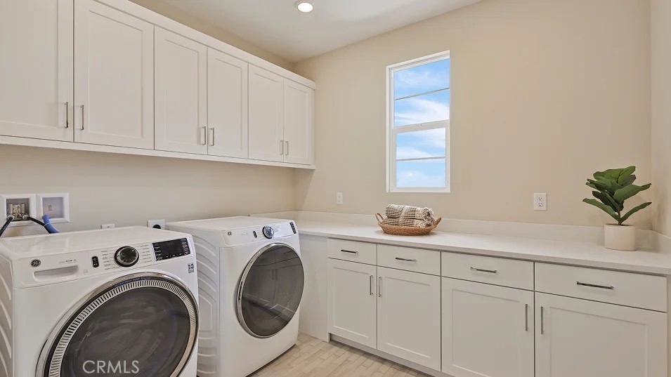 MLS #OC25243159 image #28