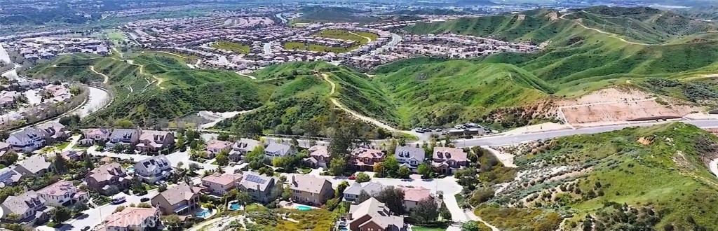 MLS #OC25243159 image #40