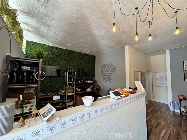 MLS #OC25243197 img 4