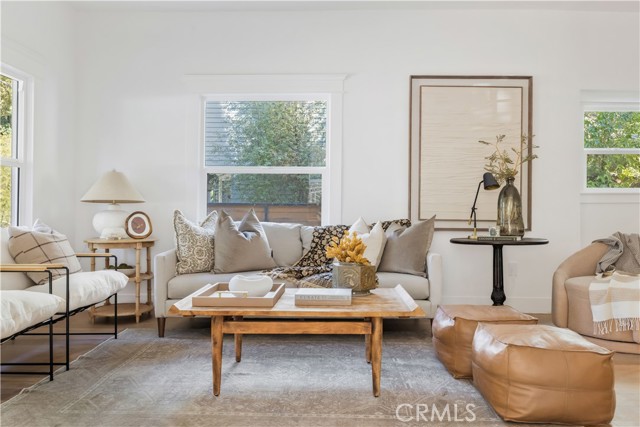 MLS #OC25243220 image #1