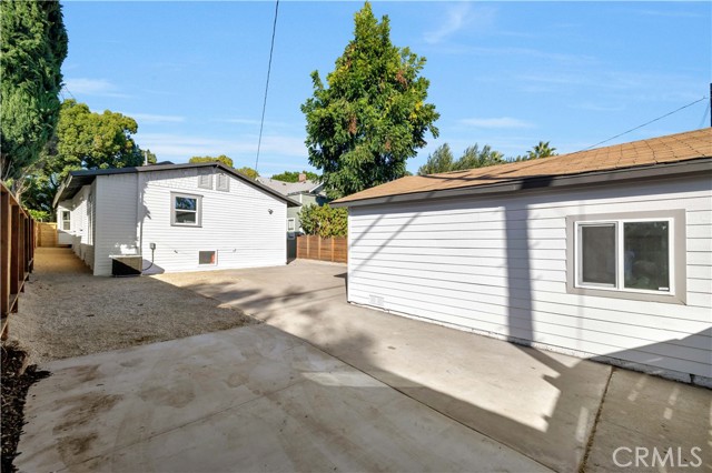 MLS #OC25243220 image #23