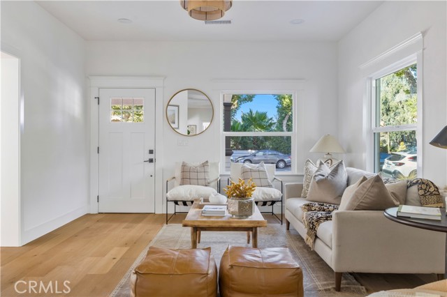 MLS #OC25243220 image #6