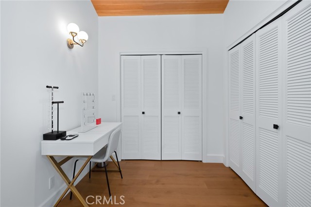 MLS #OC25243228 image #15