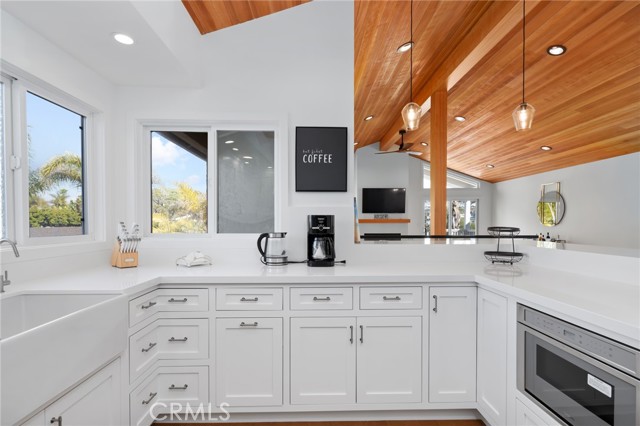 MLS #OC25243228 image #6