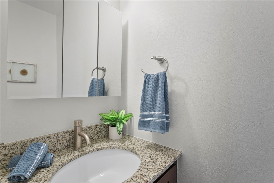 MLS #OC25243251 image #11