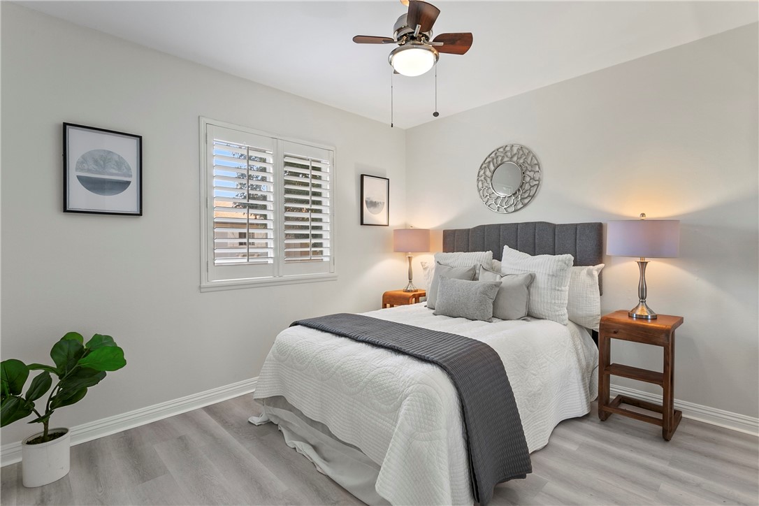 MLS #OC25243251 image #16