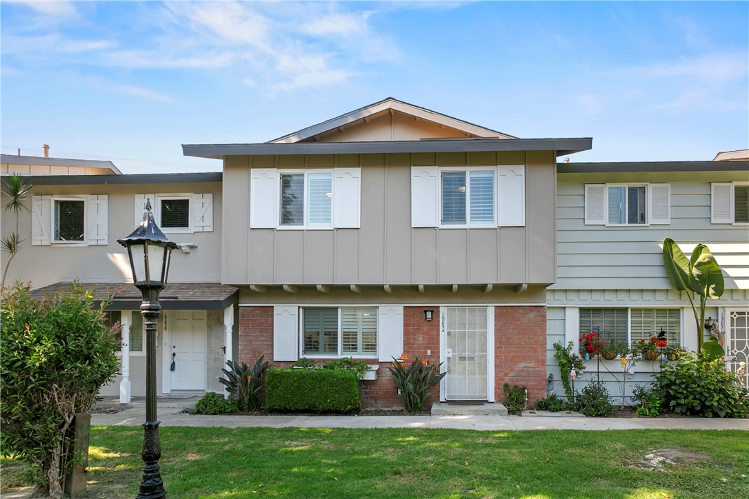 MLS #OC25243251 image #19