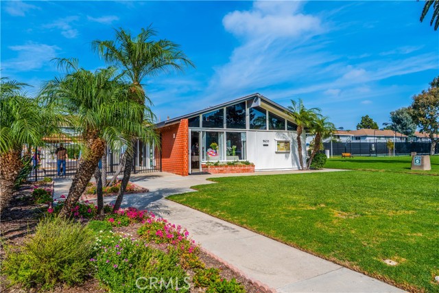 MLS #OC25243251 image #24