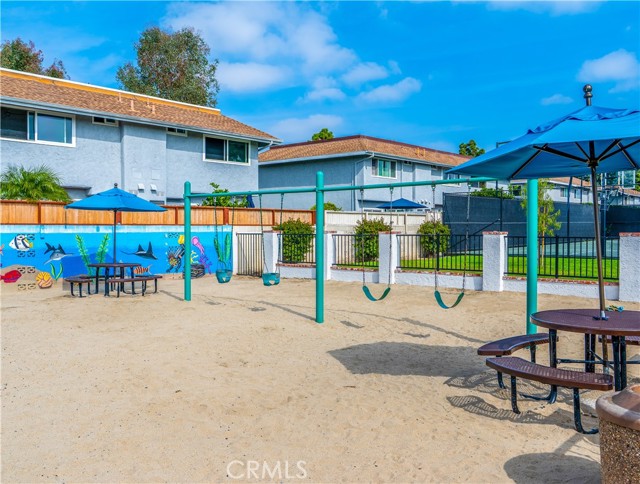 MLS #OC25243251 image #29