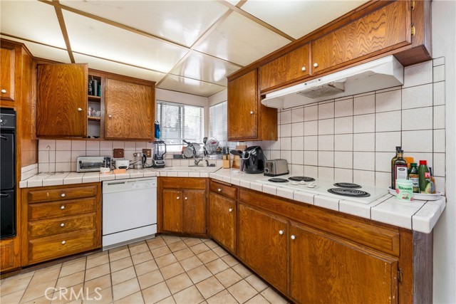 MLS #OC25243281 image #13