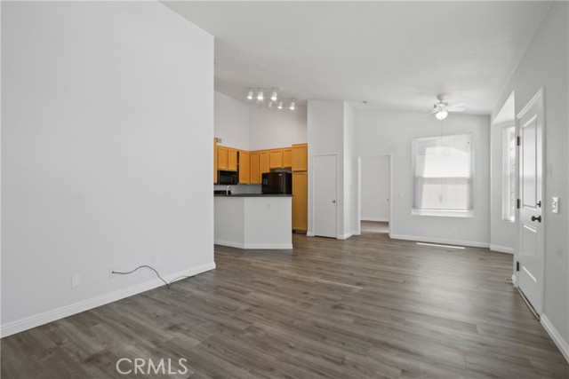 MLS #OC25243296 image #5